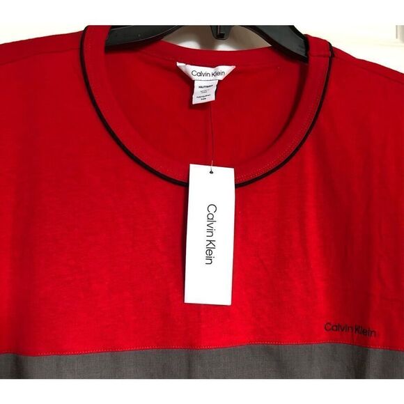 CALVIN KLEIN - M Sz 2XL - NWT Combo Tee in Red, Black & Grey. Very Small Callout - Picture 6 of 12